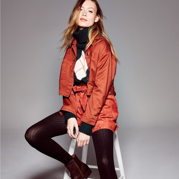 Clearance of Leggings / HUE. Inc First Look & More - NWT / Poshmark Live Show - Picture 1 of 1